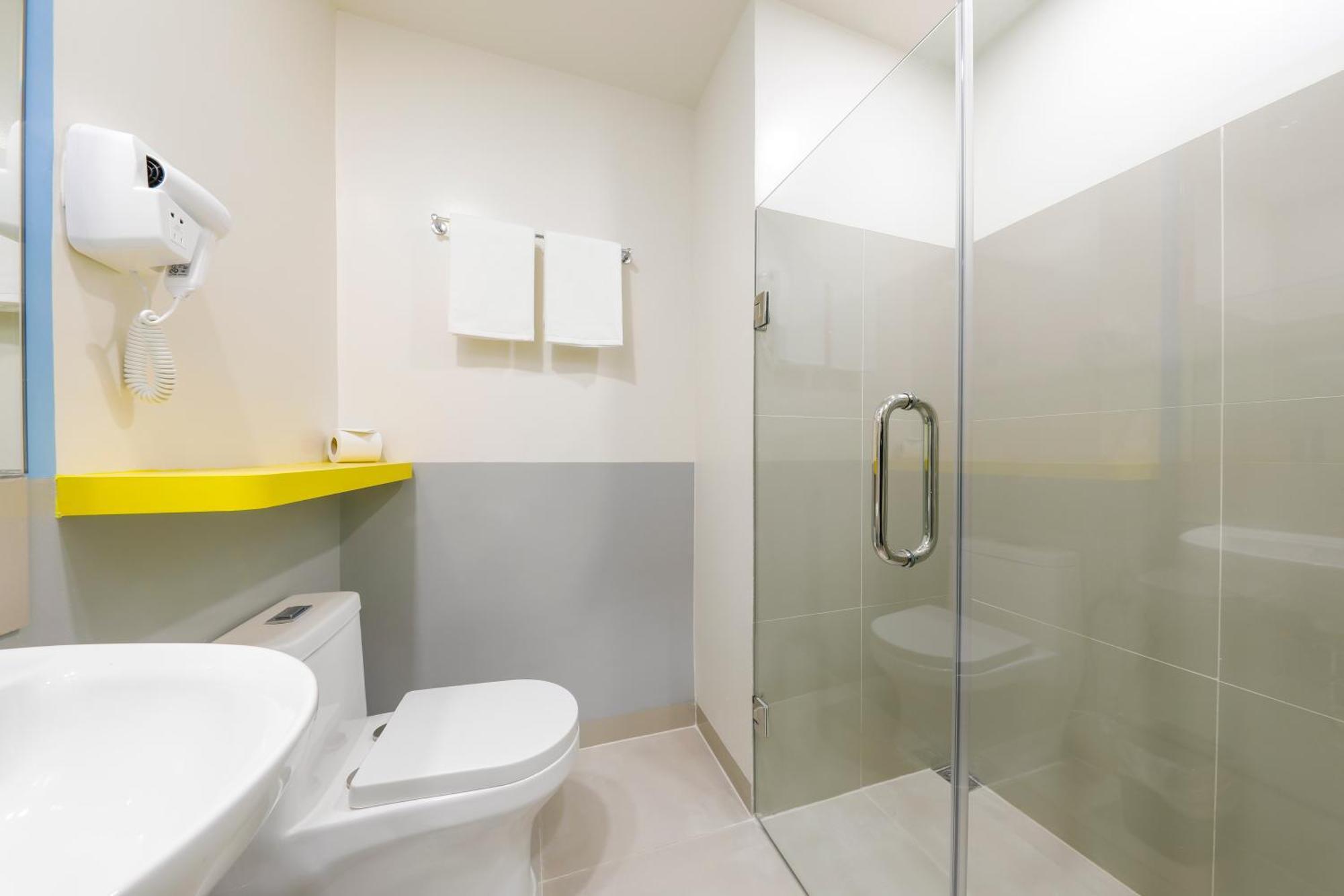 Hop Inn Hotel Davao Ngoại thất bức ảnh